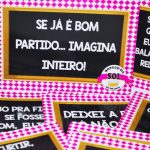 plaquinhas-divertidas–festa-boteco-feminino-preto-com-pink